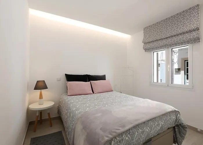 T1 - Sea Wolf נאזרה